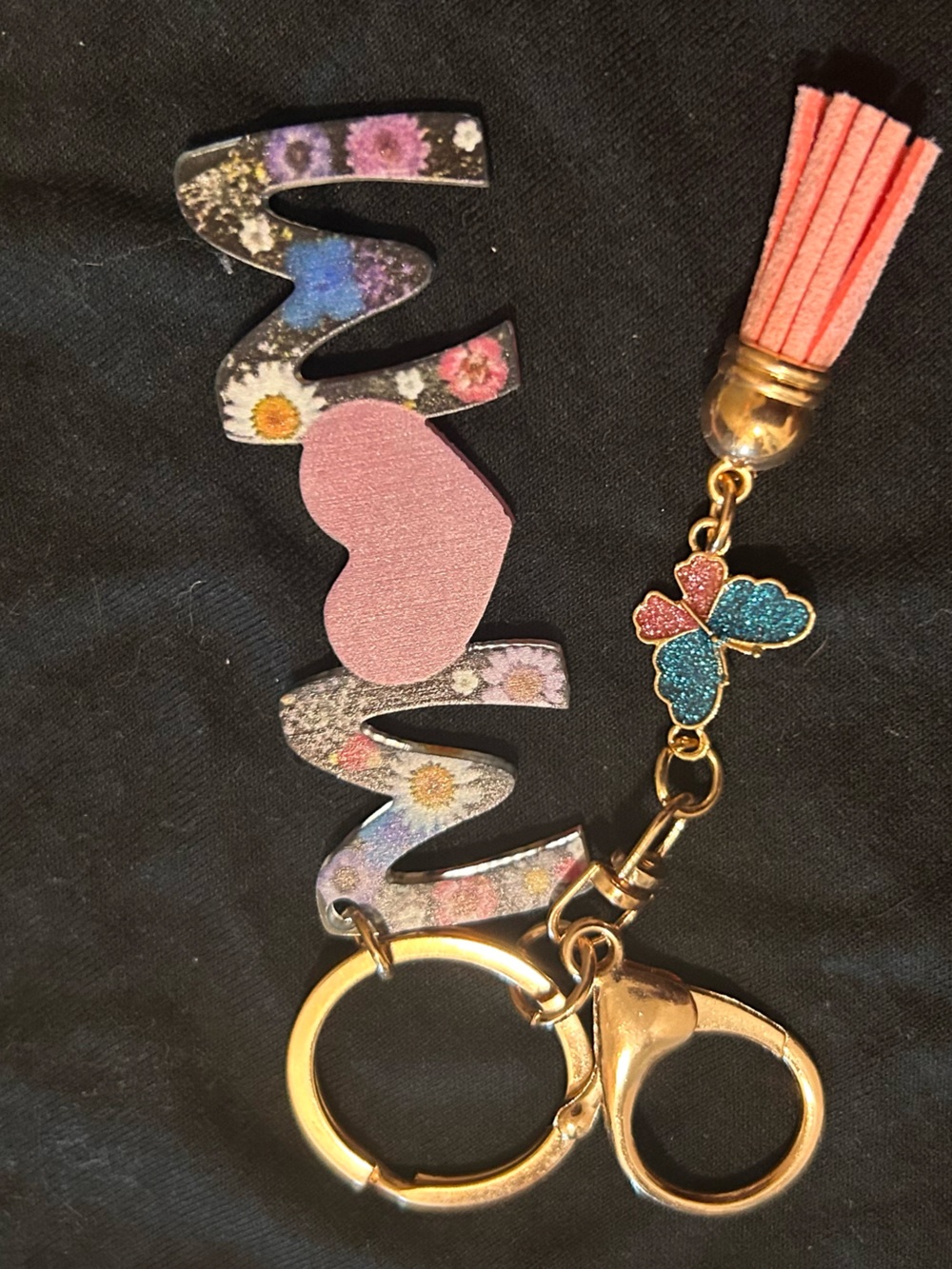 Floral 'M♡M' Pink & Black Mom Keychain with Tassel